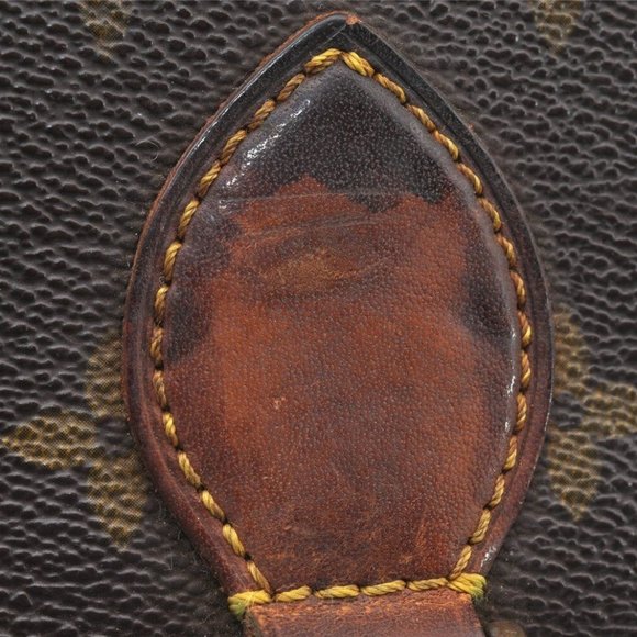 Authentic Louis Vuitton Monogram Saint Cloud MM - Picture 13 of 16